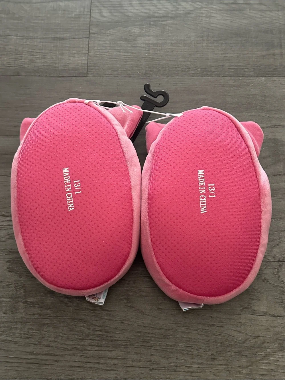 Girls Squishmallows pink rozy raccoon slippers size 13/1 M